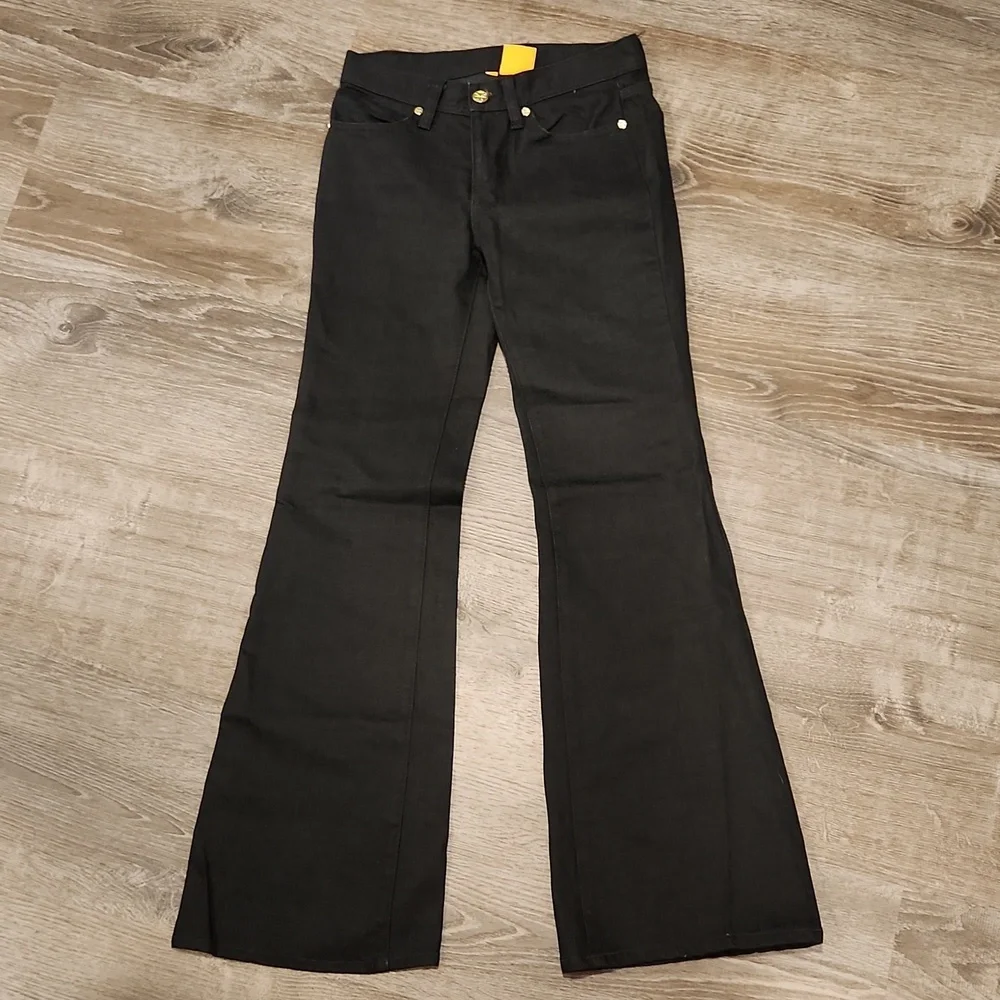 Authentic Tory Burch Flare Jean's Size 25 Never Worn - Picture 3 of 4